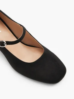 Mary Jane Pumps